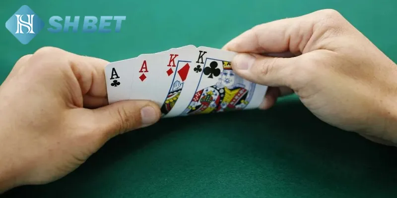 Một vài thông tin cơ bản cần biết về game Poker Omaha